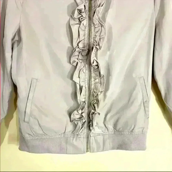 Candies Tan Ruffled Floral Embroidered Cropped Bomber Jacket Size M - Picture 7 of 12
